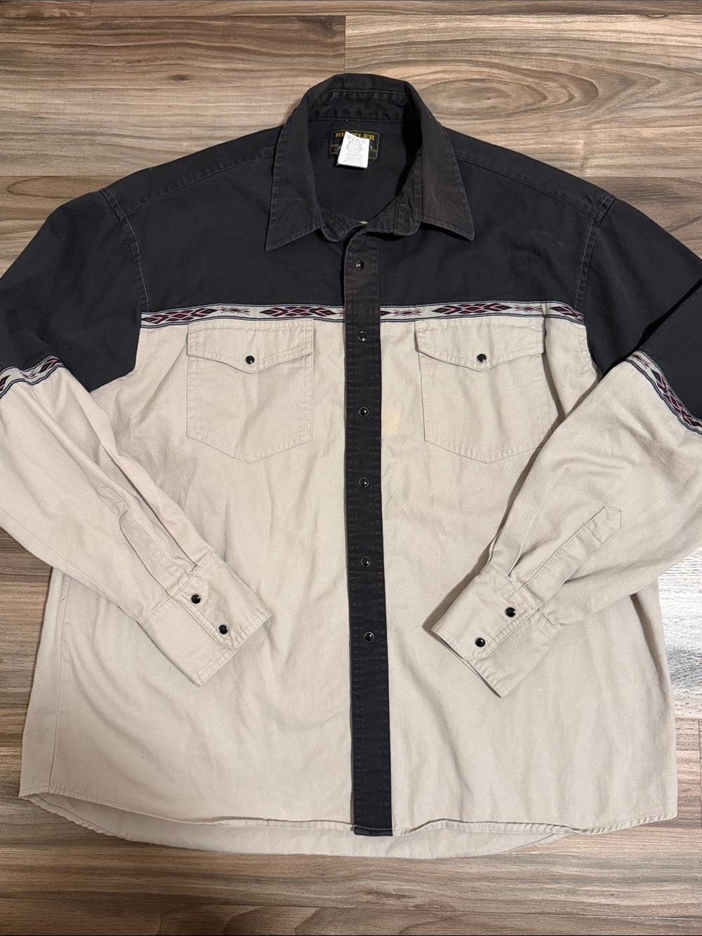 Vintage Rustler By Wrangler Southwestern Aztec Pearl Snap Shirt Sz XL Two Tone